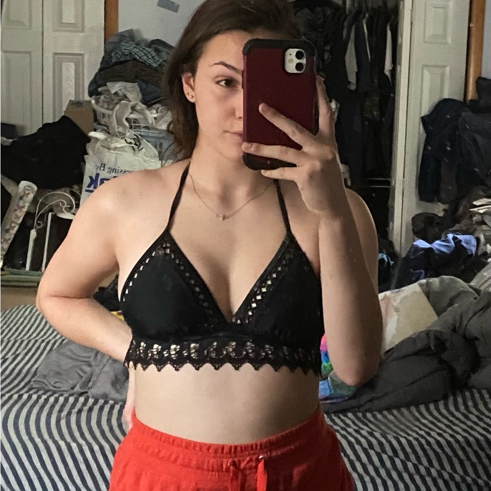 Black detailed bikini top
